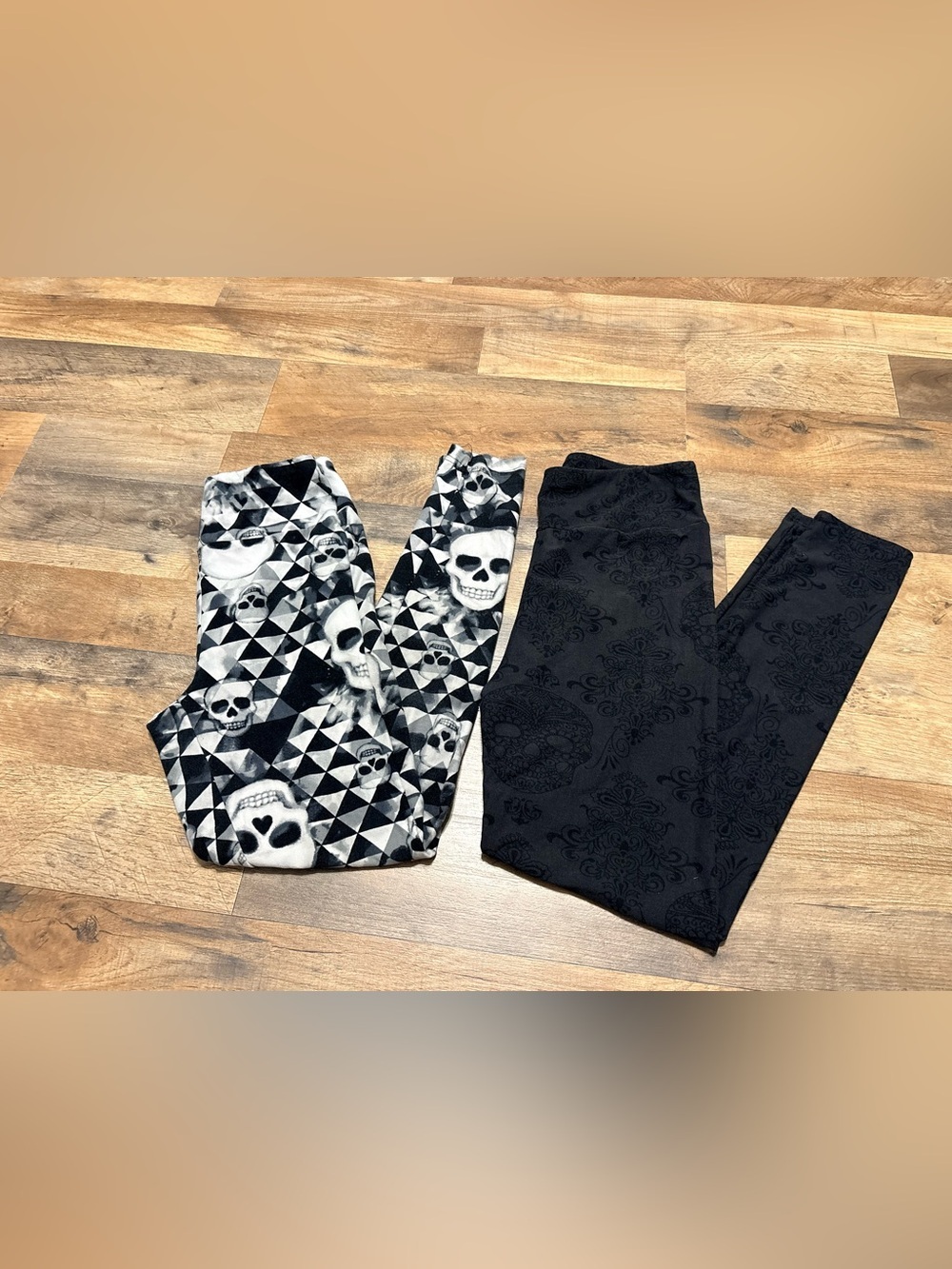 Leggings Bundle Size S/M 3-9 Skull Print & Black Gothic Stretch Pants